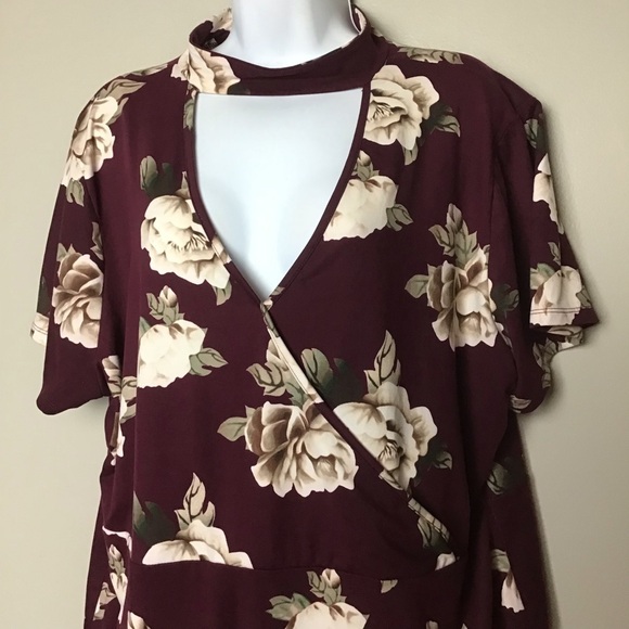 Belle TWEED Floral Keyhole Short Sleeve Bodysuit - Picture 4 of 5